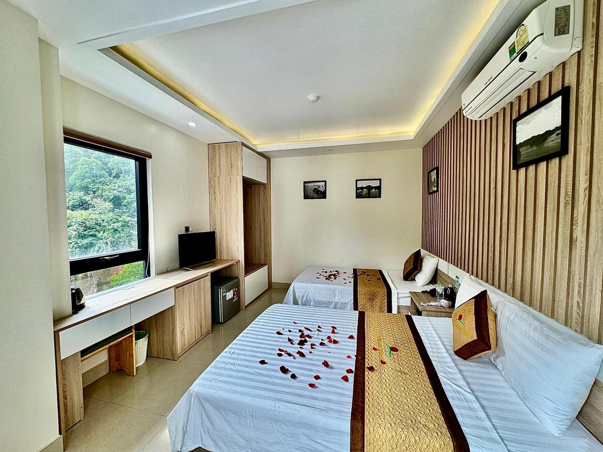 Dong Khe Sau Sunflower Catba Hotel מראה חיצוני תמונה