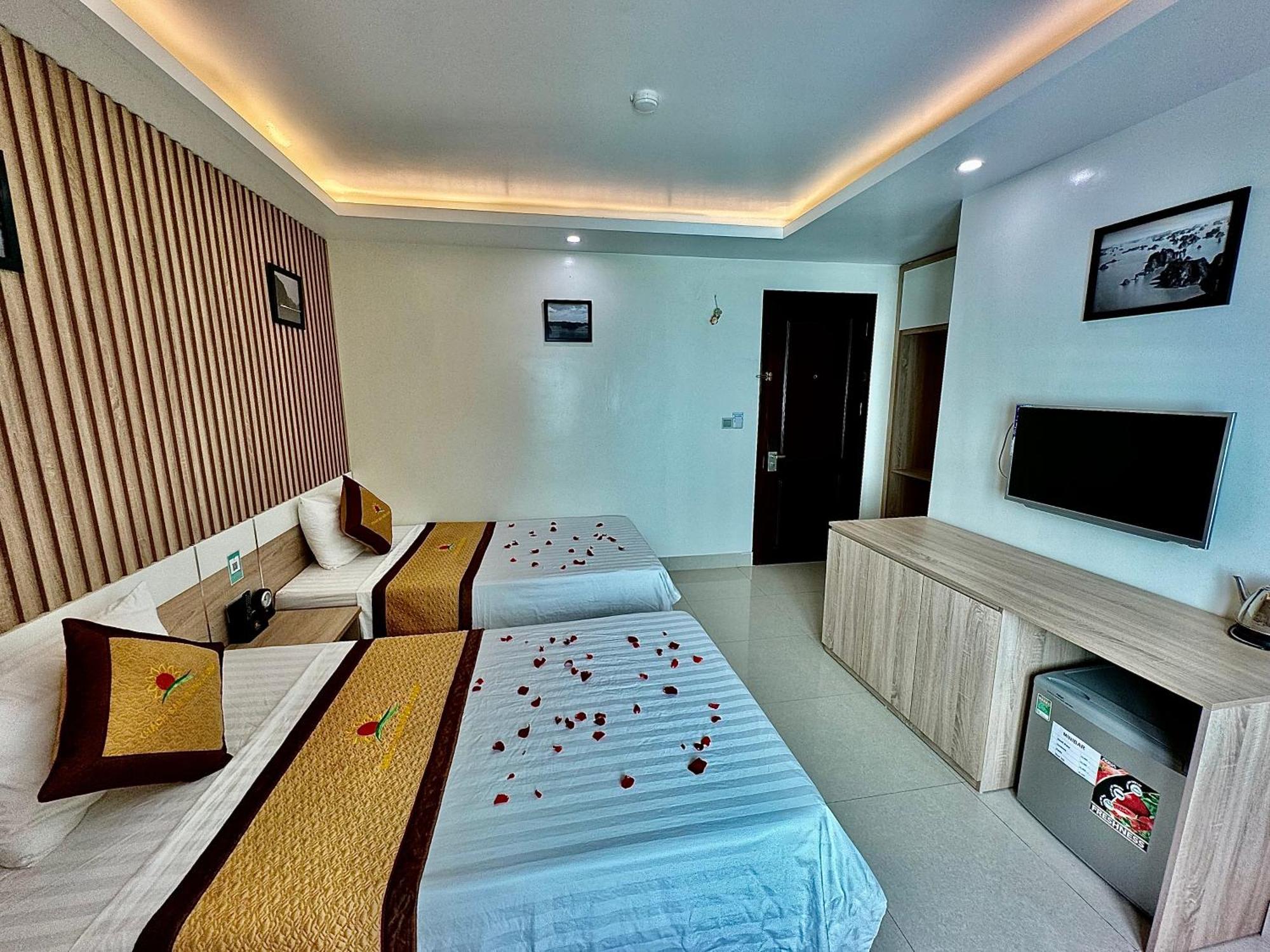 Dong Khe Sau Sunflower Catba Hotel מראה חיצוני תמונה