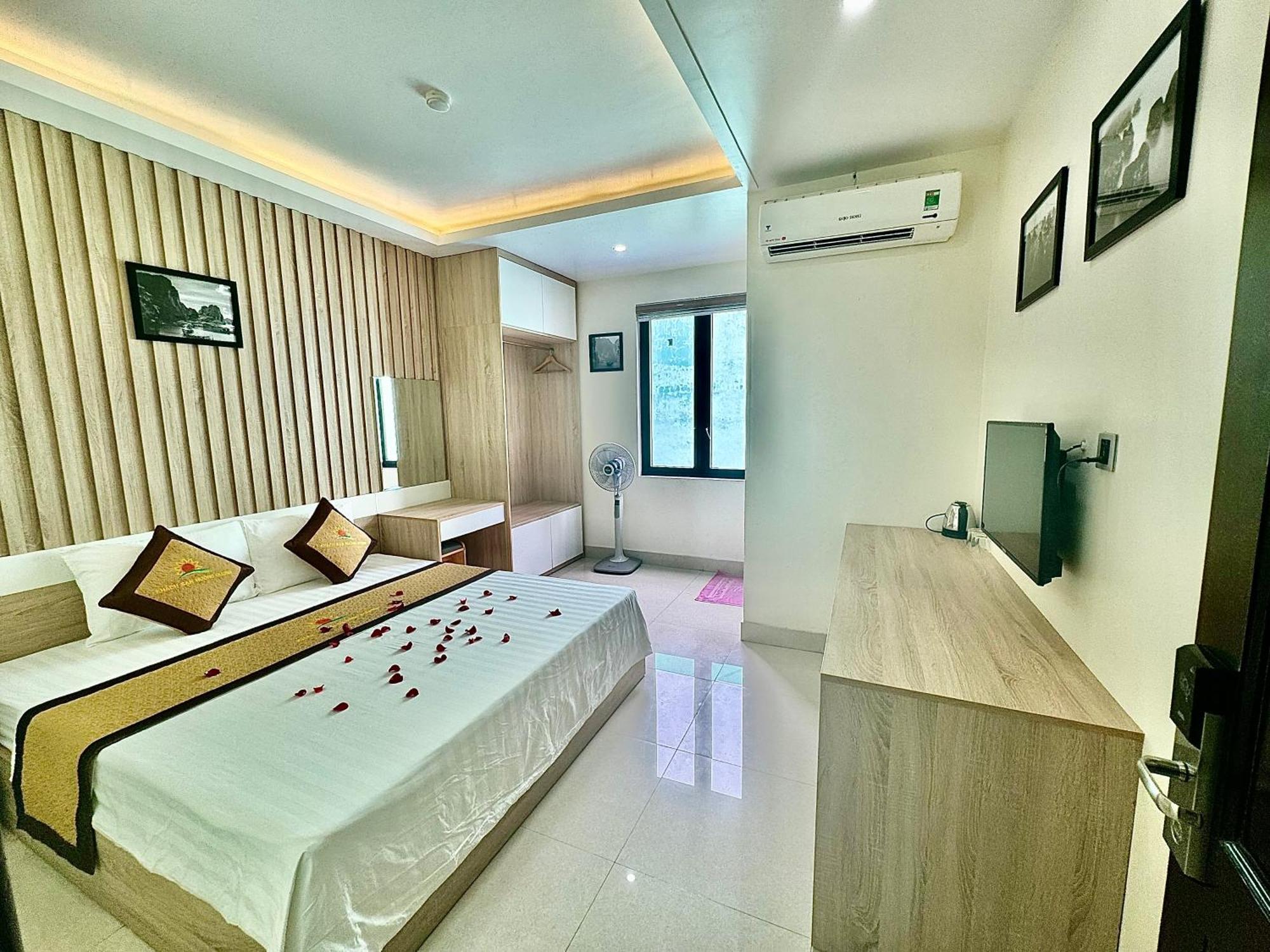 Dong Khe Sau Sunflower Catba Hotel מראה חיצוני תמונה