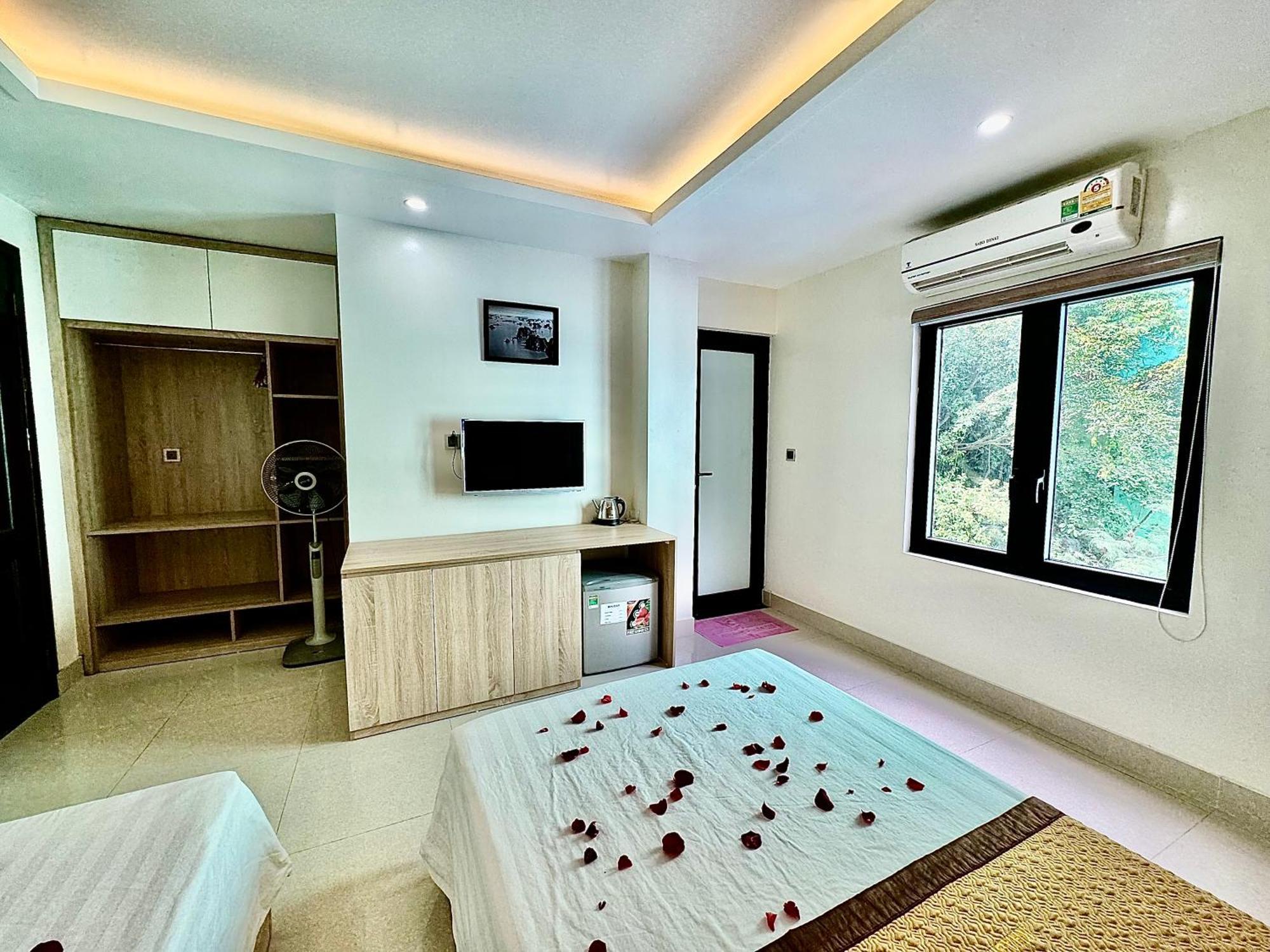 Dong Khe Sau Sunflower Catba Hotel מראה חיצוני תמונה