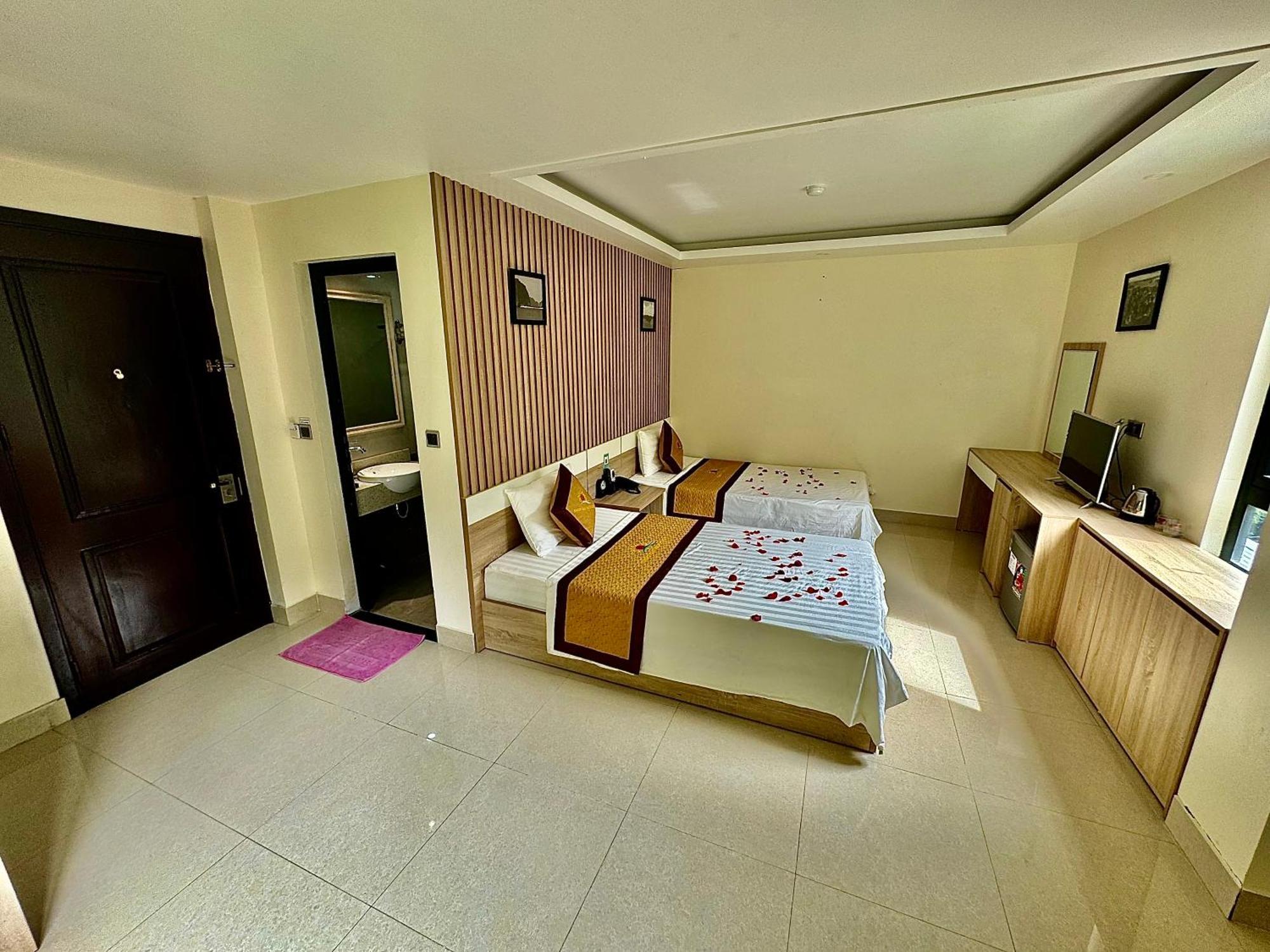 Dong Khe Sau Sunflower Catba Hotel מראה חיצוני תמונה